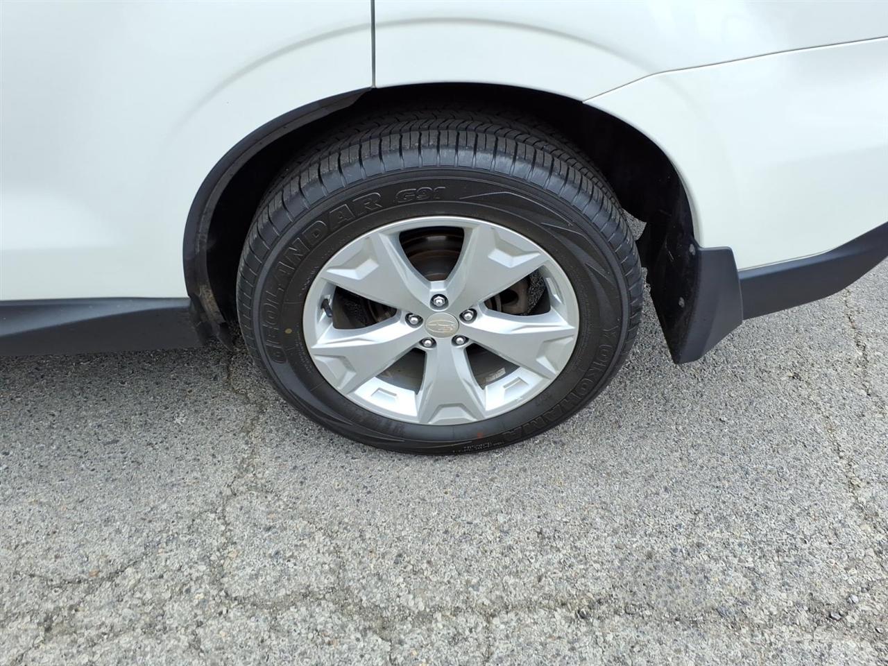 Subaru Forester 2.5i Premium PZEV CVT 2016