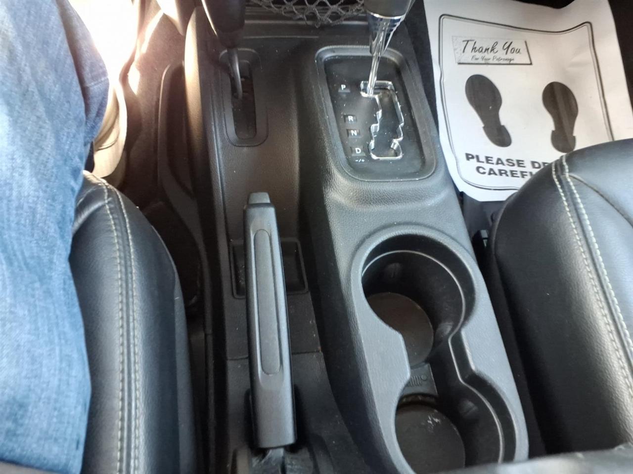 Jeep Wrangler Unlimited Sahara 4WD 2017