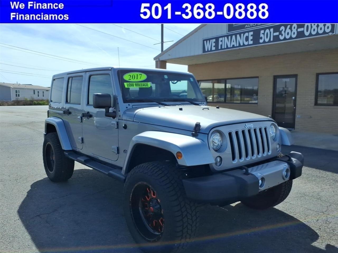 2017 Jeep Wrangler Unlimited Sahara 4WD