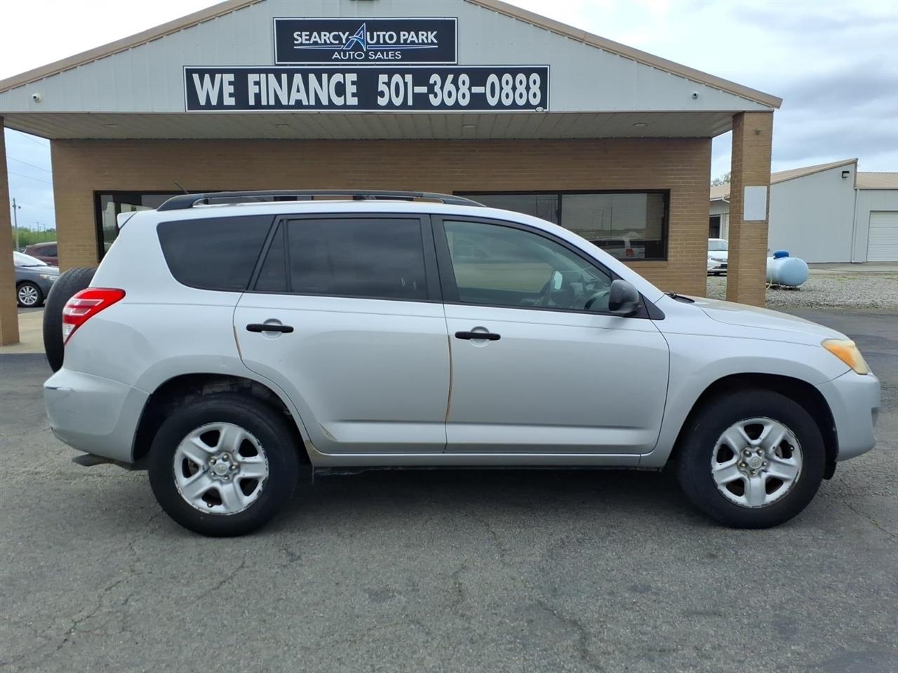 Toyota RAV4 Base I4 2WD 2011