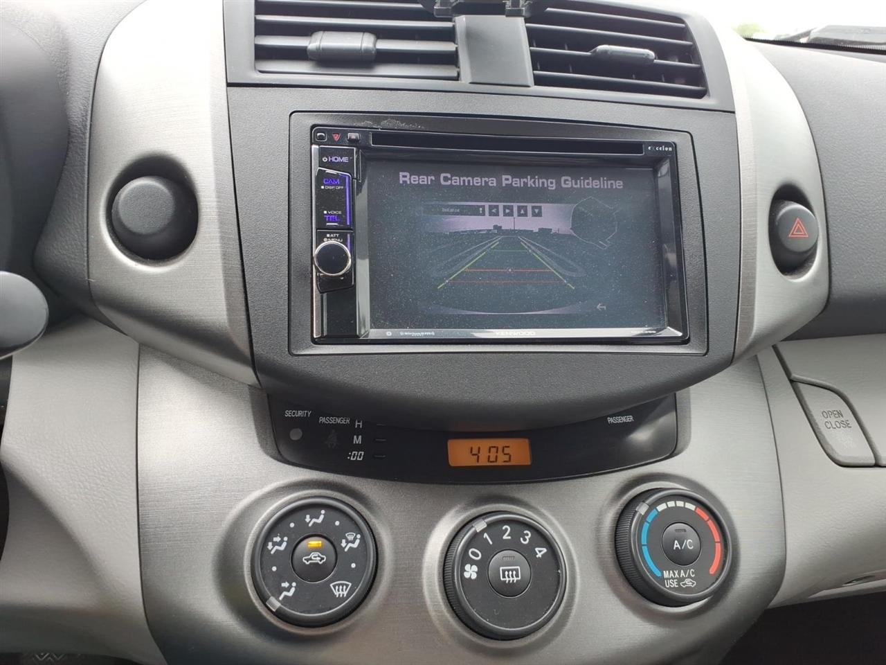 Toyota RAV4 Base I4 2WD 2011