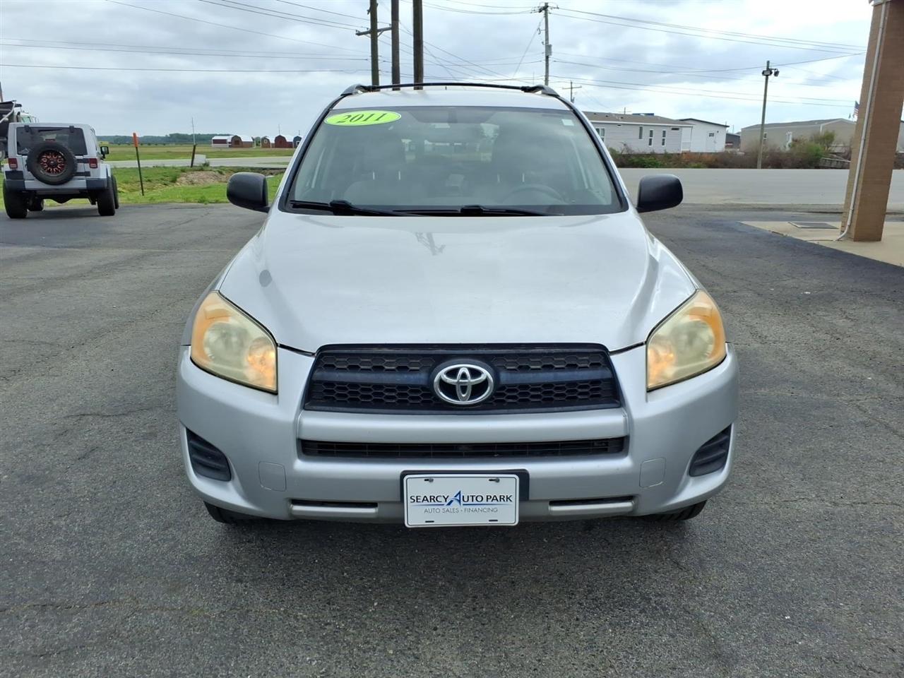 Toyota RAV4 Base I4 2WD 2011