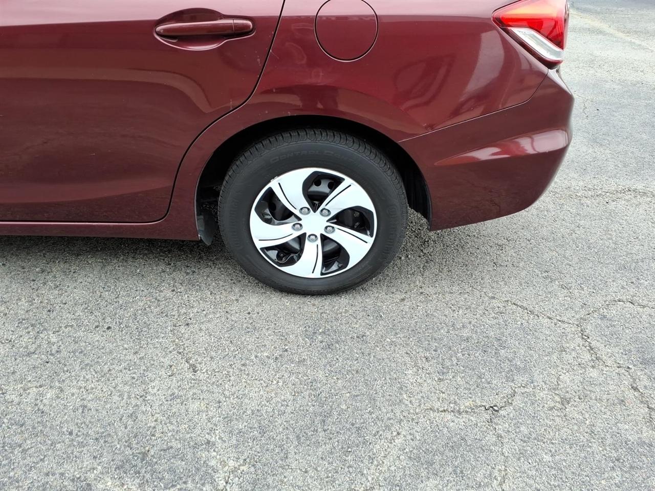 Honda Civic LX Sedan 5-Speed AT 2013