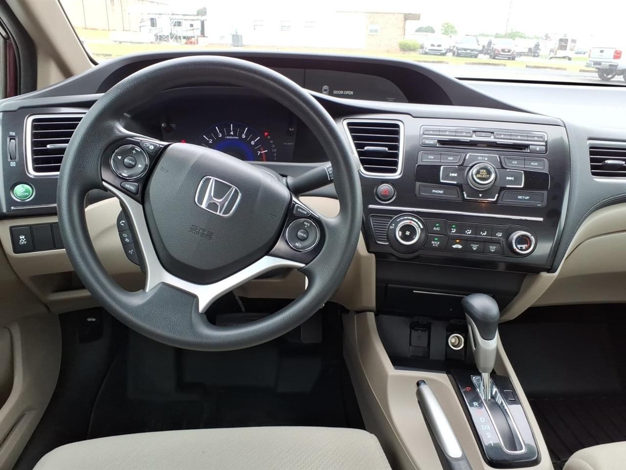 Honda Civic LX Sedan 5-Speed AT 2013