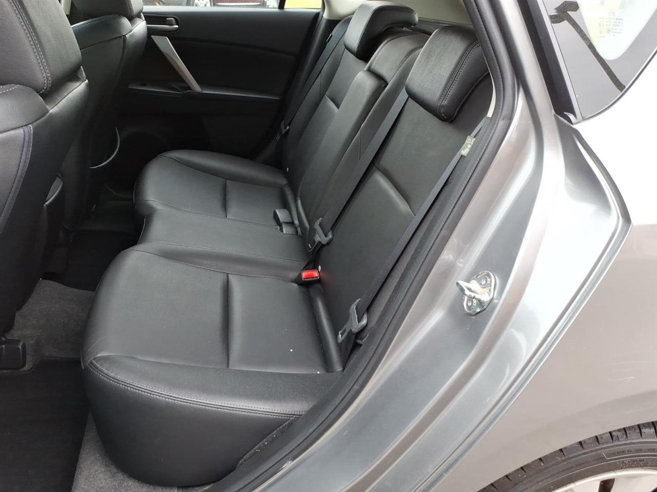 Mazda MAZDA3 s Sport 5-Door 2010