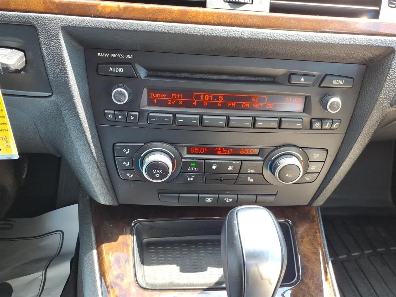 BMW 3-Series 328i xDrive 2011