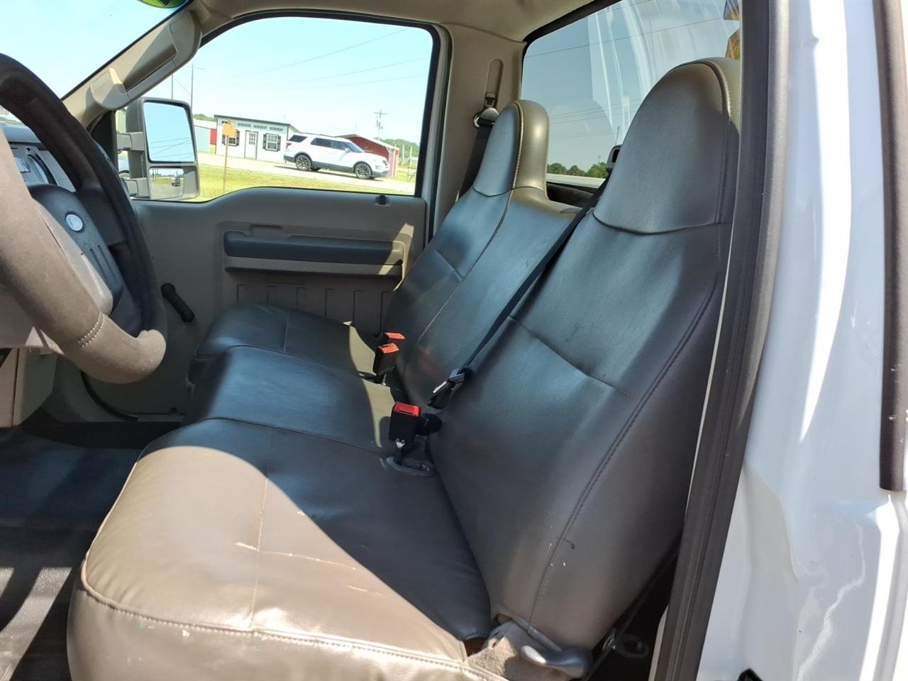 Ford F-250 SD XL 2WD 2009