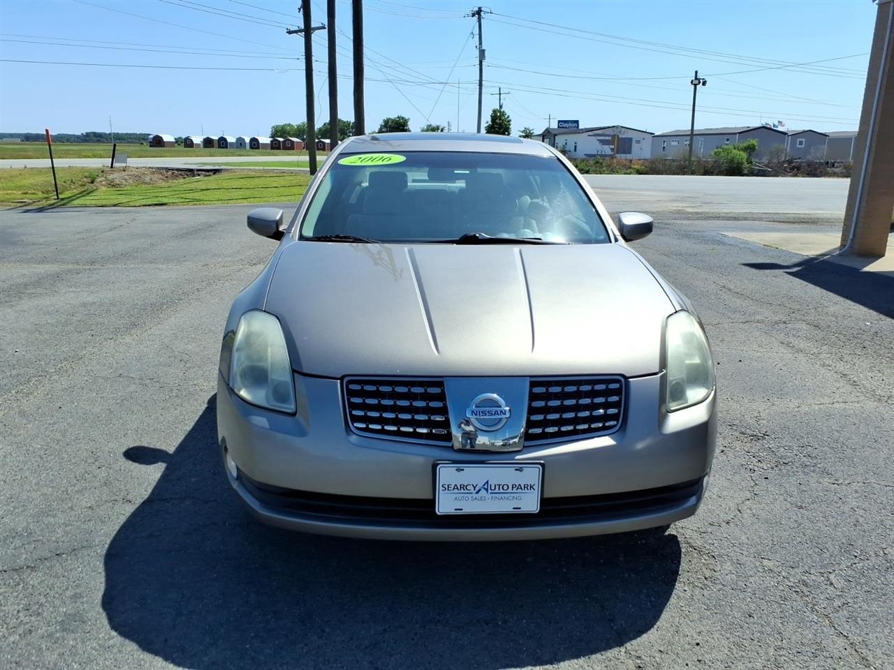 Nissan Maxima SE 2006