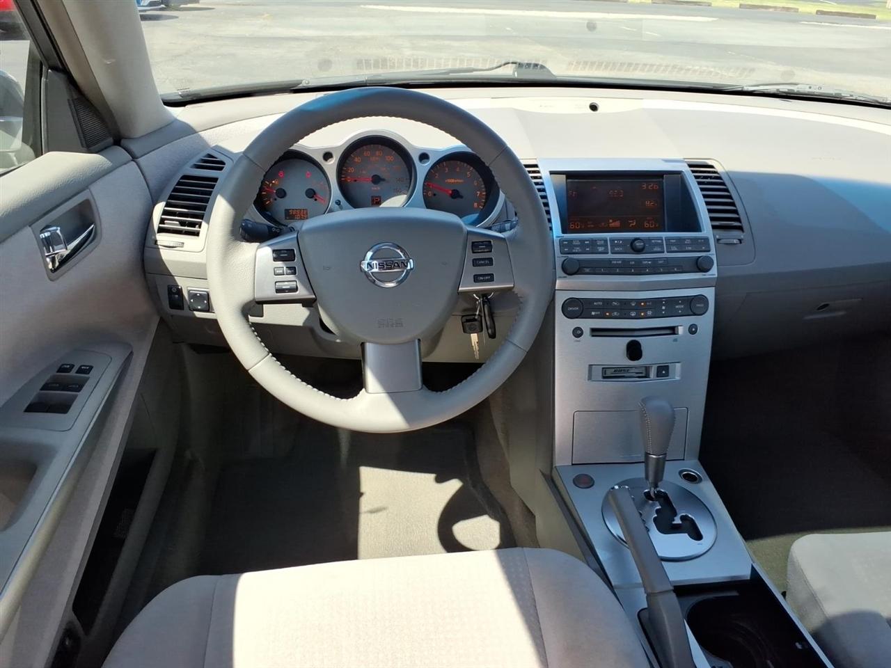 Nissan Maxima SE 2006