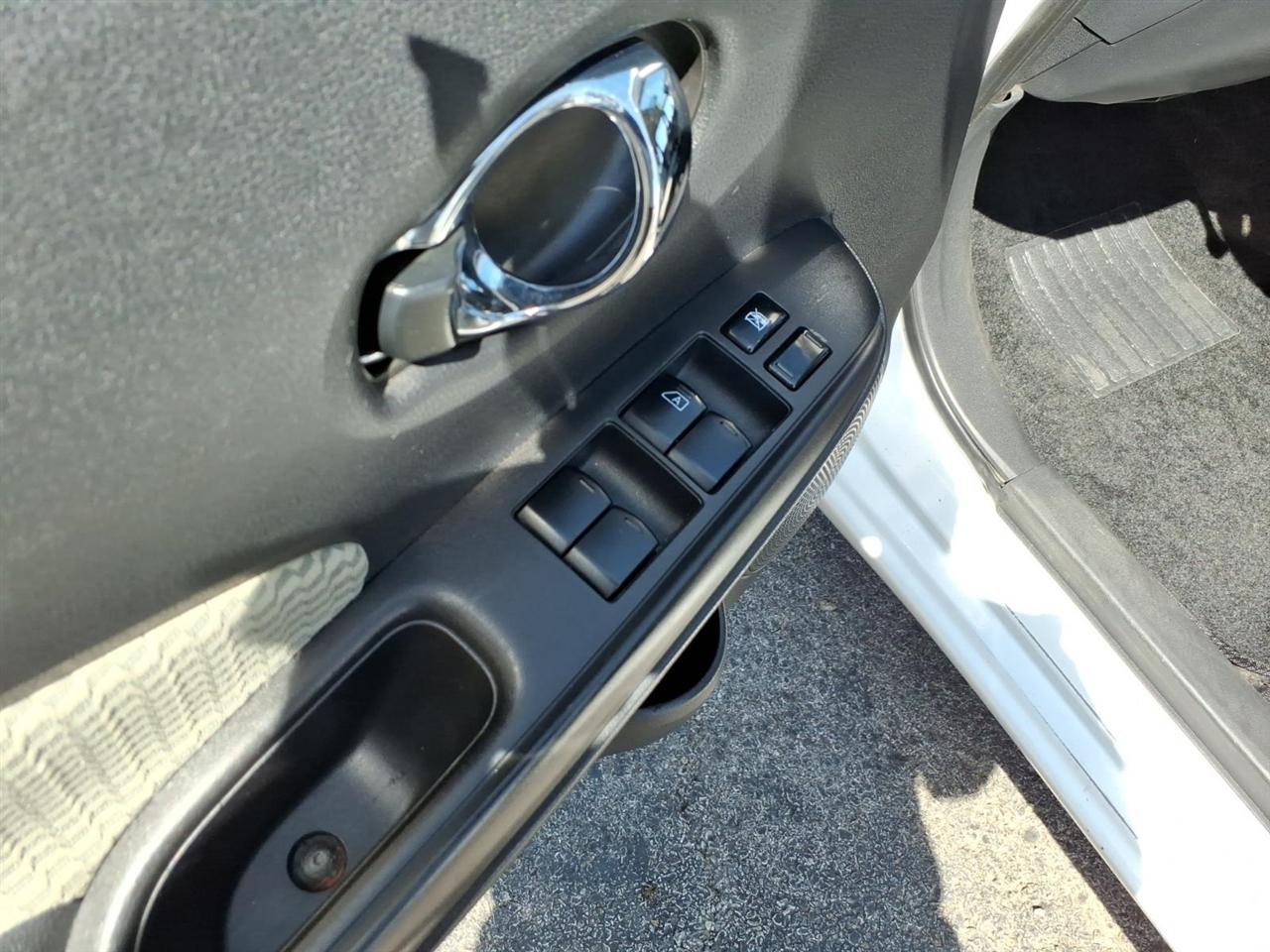 Nissan Versa Note S 2016