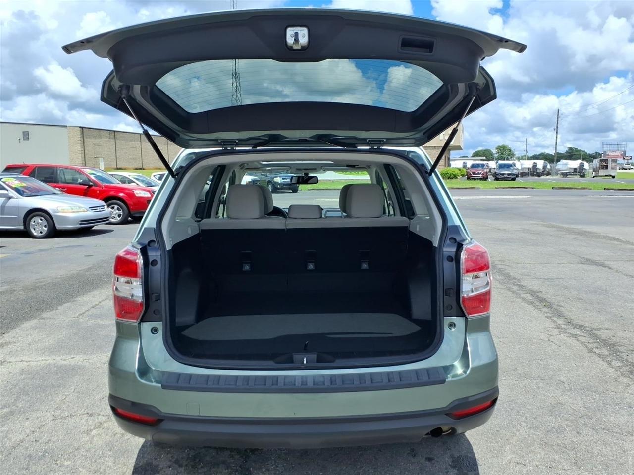 Subaru Forester 2.5i Premium PZEV CVT 2016