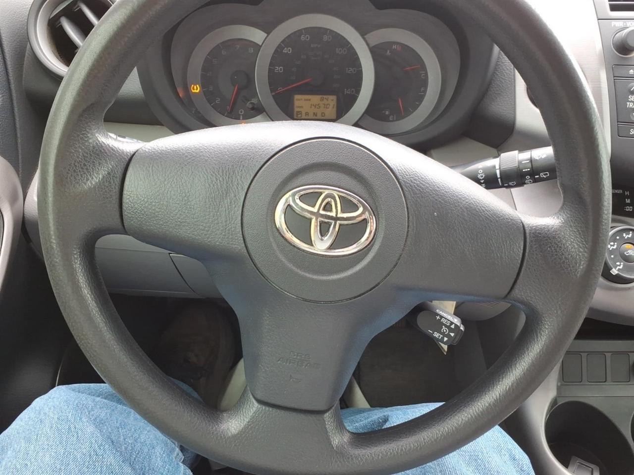 Toyota RAV4 Base I4 2WD 2008