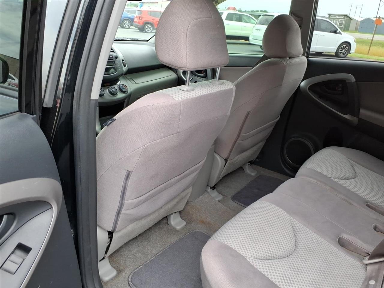 Toyota RAV4 Base I4 2WD 2008