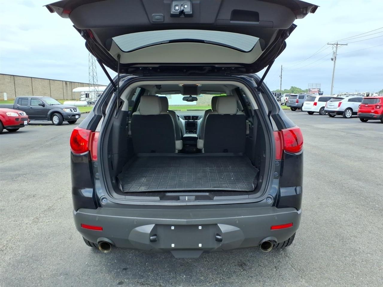 Chevrolet Traverse LTZ FWD 2012