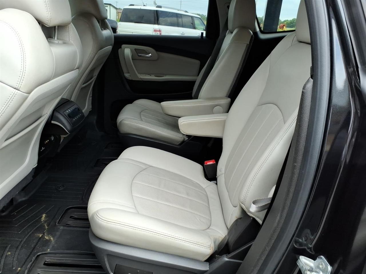 Chevrolet Traverse LTZ FWD 2012