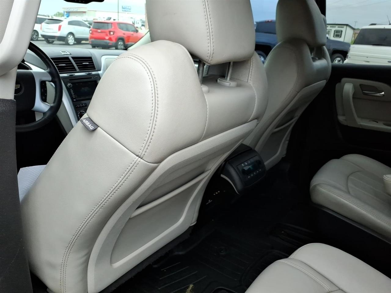 Chevrolet Traverse LTZ FWD 2012
