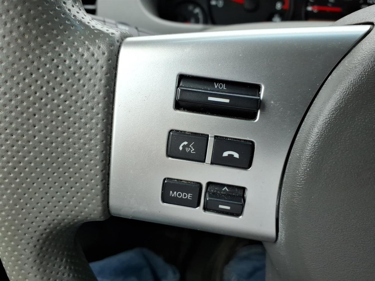Nissan Frontier S Crew Cab 5AT 2WD 2015