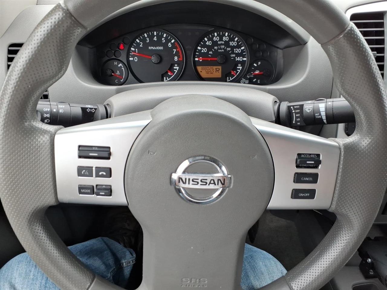Nissan Frontier S Crew Cab 5AT 2WD 2015