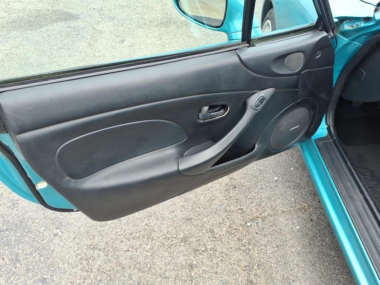 Mazda MX-5 Miata Base 2003