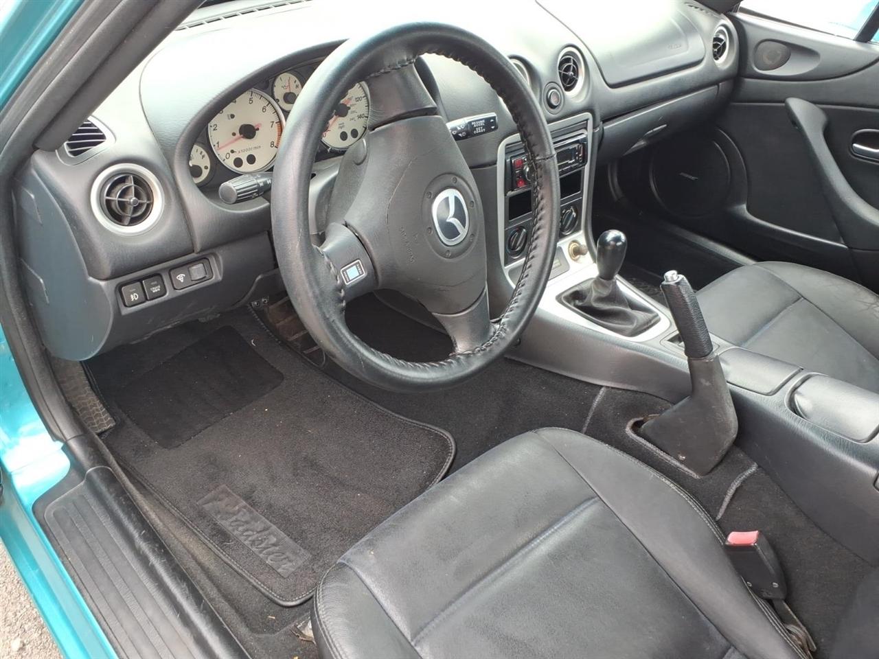 Mazda MX-5 Miata Base 2003