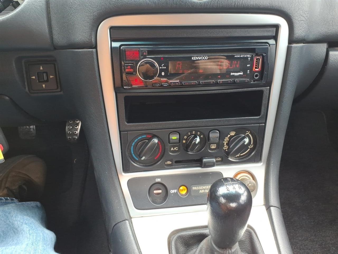 Mazda MX-5 Miata Base 2003