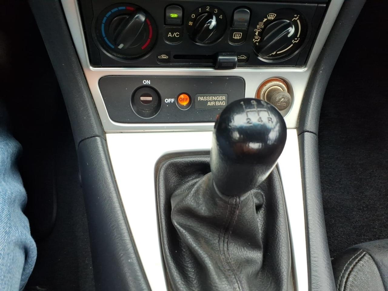 Mazda MX-5 Miata Base 2003