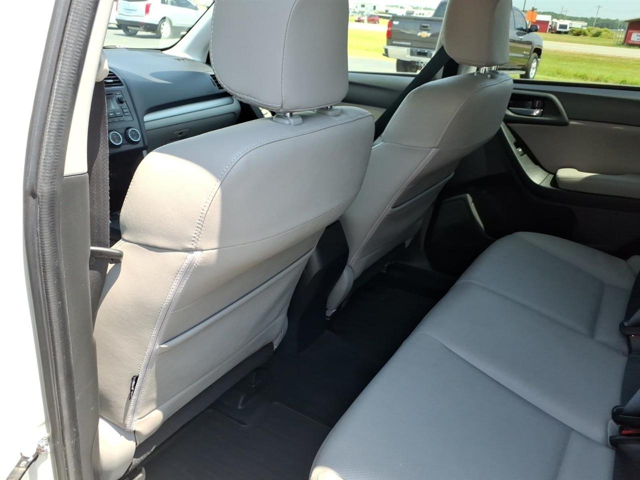 Subaru Forester 2.5i Limited 2015