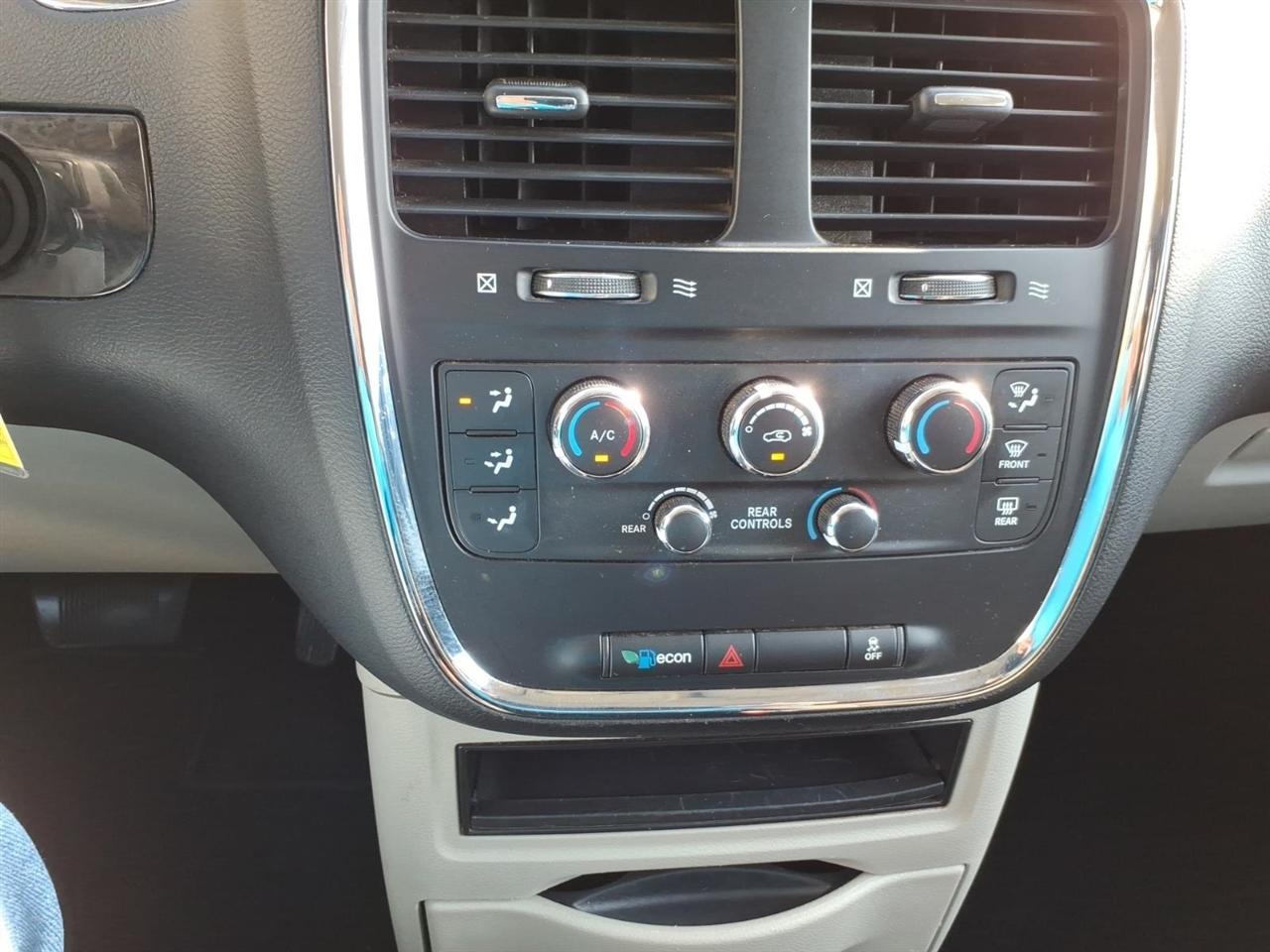 Dodge Grand Caravan SE 2018