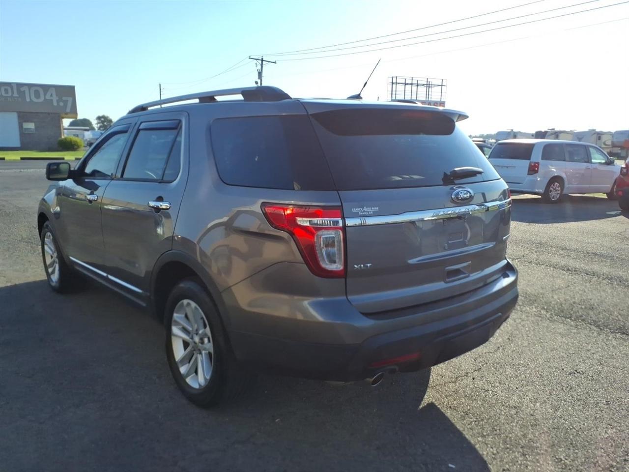 Ford Explorer XLT FWD 2014