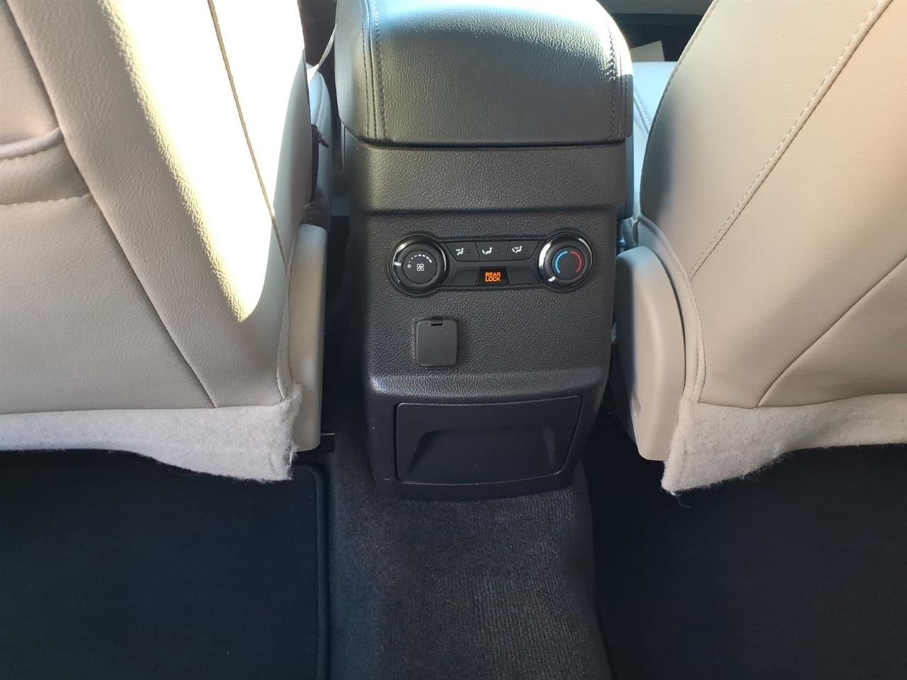 Ford Explorer XLT FWD 2014