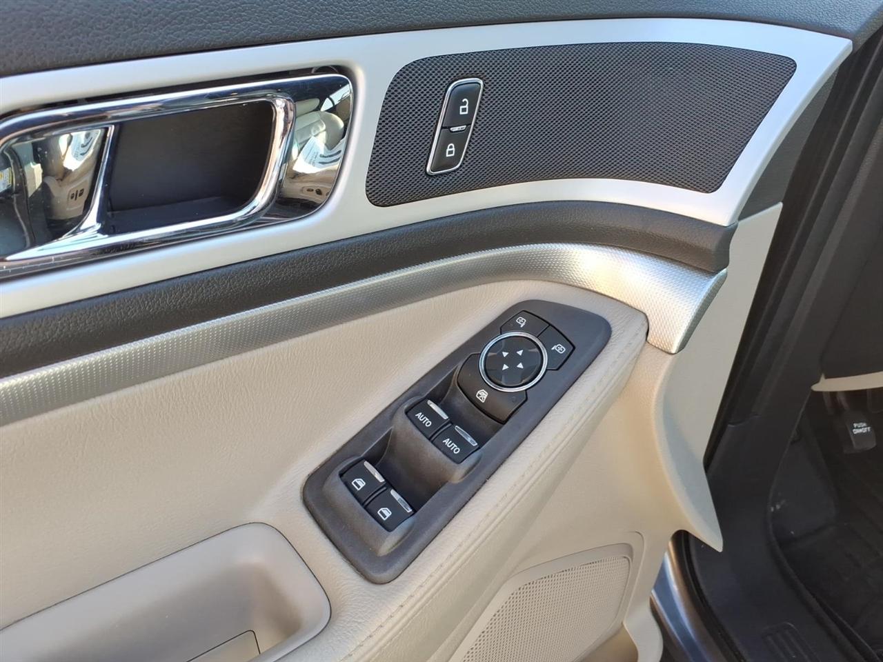 Ford Explorer XLT FWD 2014