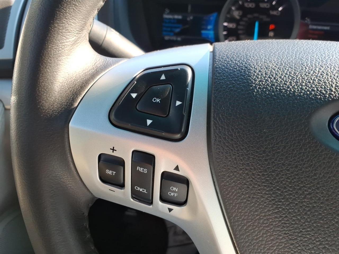 Ford Explorer XLT FWD 2014