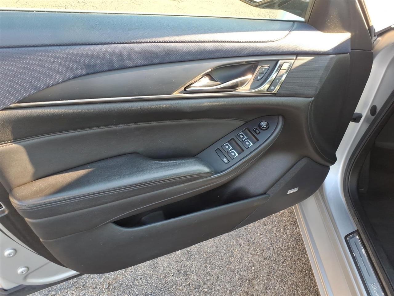 Cadillac CTS 2.0L Turbo Luxury AWD 2014