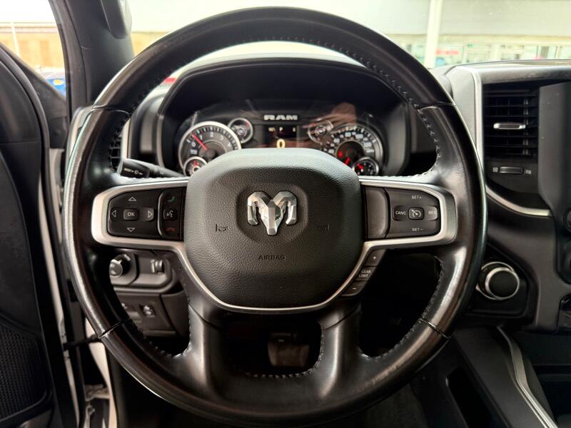 RAM 1500 Big Horn Crew Cab SWB 4WD 2021 RAM 1500 Big Horn Crew Cab SWB 4WD 2021