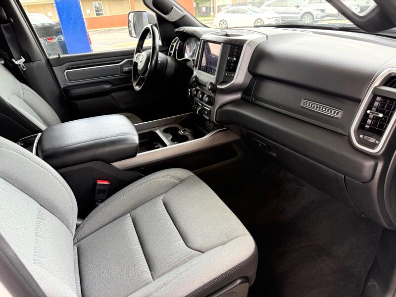 RAM 1500 Big Horn Crew Cab SWB 4WD 2021 RAM 1500 Big Horn Crew Cab SWB 4WD 2021