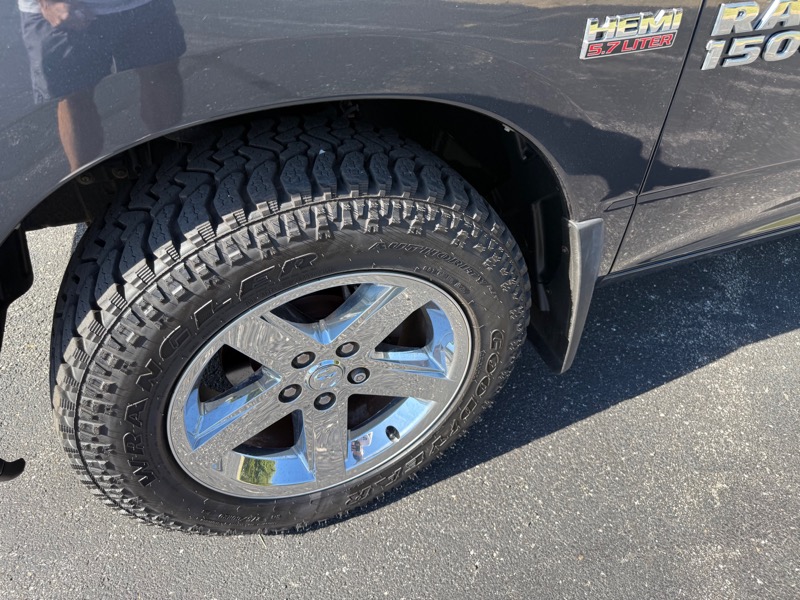 RAM 1500 Tradesman Regular Cab SWB 4WD 2014 RAM 1500 Tradesman Regular Cab SWB 4WD 2014