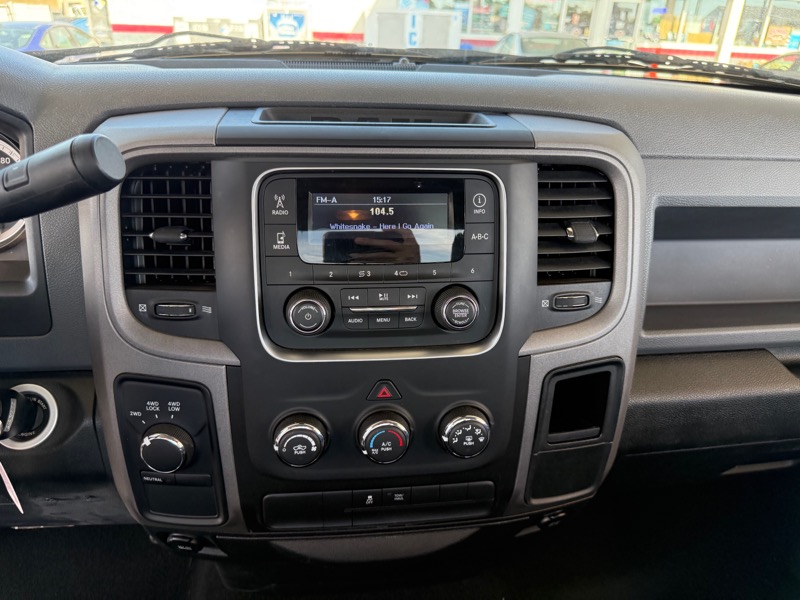 RAM 1500 Tradesman Regular Cab SWB 4WD 2014 RAM 1500 Tradesman Regular Cab SWB 4WD 2014