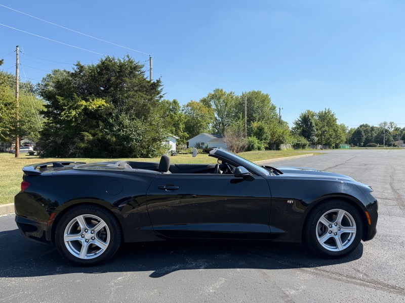 Chevrolet Camaro 1LT Convertible 8A 2022 Chevrolet Camaro 1LT Convertible 8A 2022