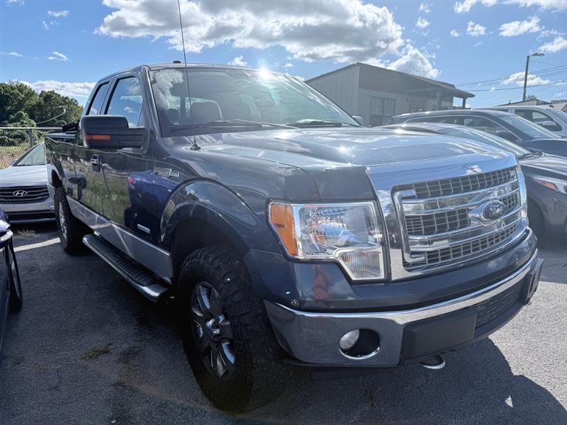 Ford F-150 XL SuperCab 8-ft. Bed 4WD 2013 Ford F-150 XL SuperCab 8-ft. Bed 4WD 2013