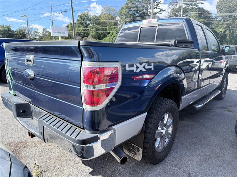 Ford F-150 XL SuperCab 8-ft. Bed 4WD 2013 Ford F-150 XL SuperCab 8-ft. Bed 4WD 2013