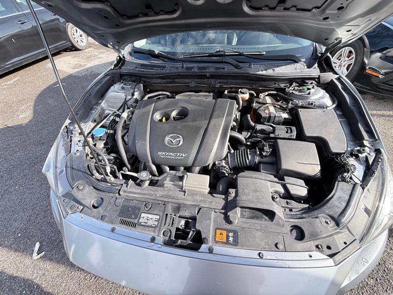 Mazda MAZDA3 I Grand Touring AT 4-Door 2015