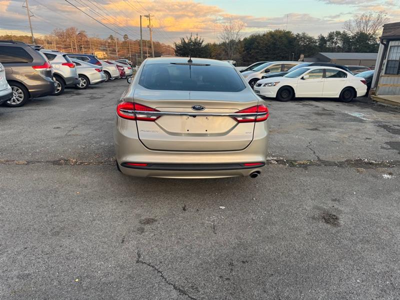 Ford Fusion SE 2017