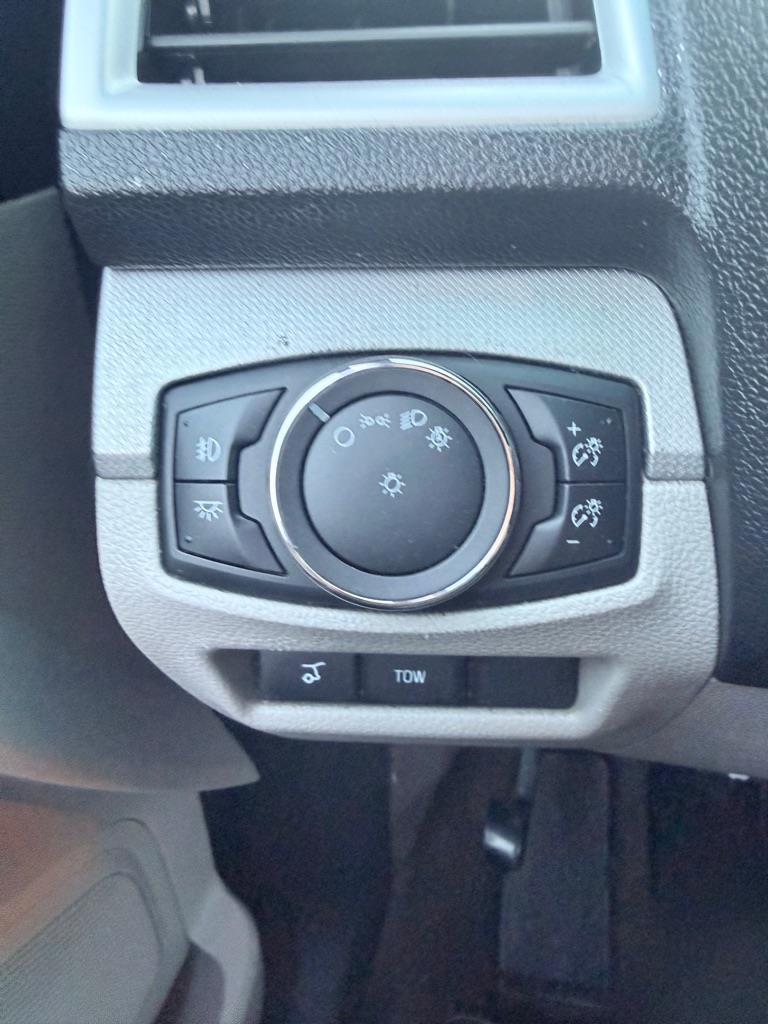 Ford Explorer XLT FWD 2014