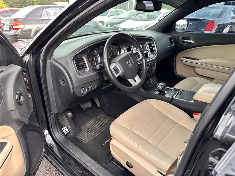 Dodge Charger SE 2014
