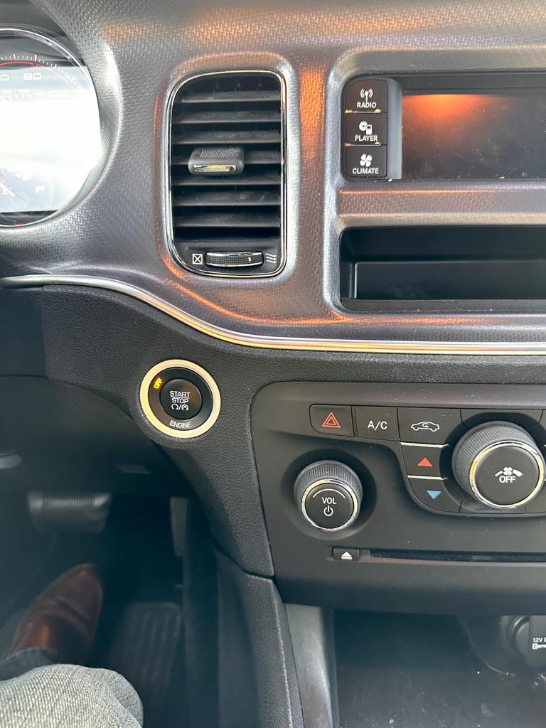 Dodge Charger SE 2014