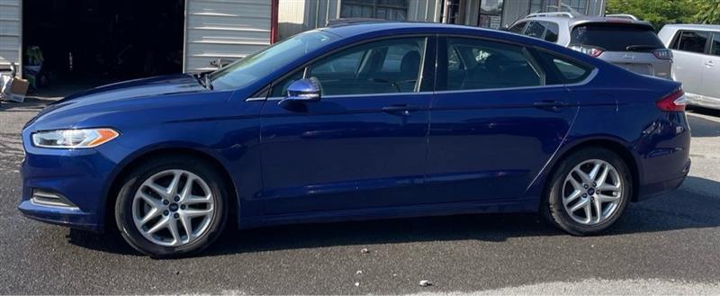 Ford Fusion SE 2016