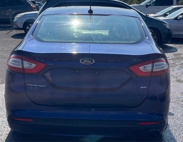 Ford Fusion SE 2016