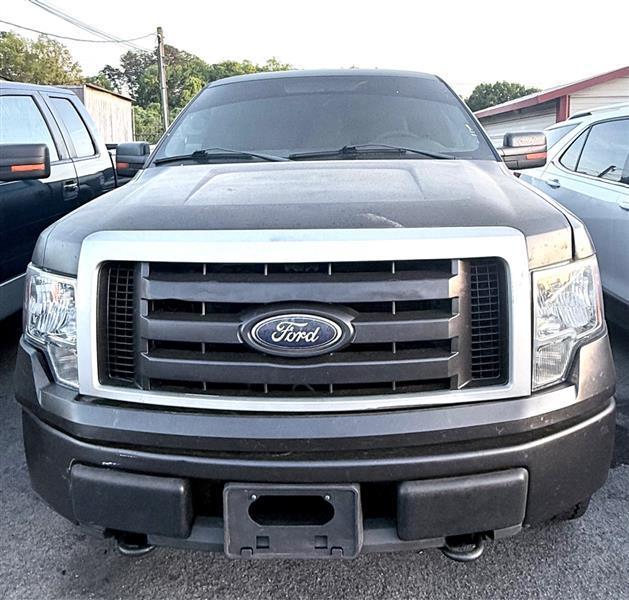 2013 Ford F-150 XL SuperCrew 5.5-ft. Bed 4WD