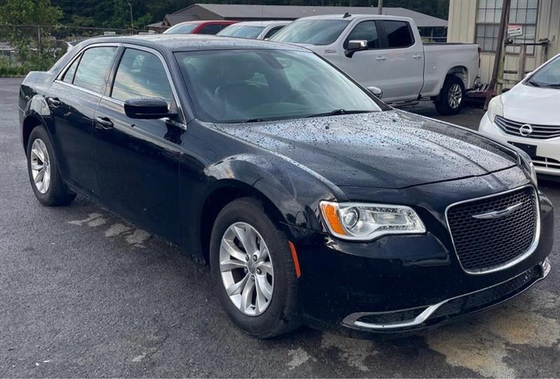 Chrysler 300 Limited RWD 2015