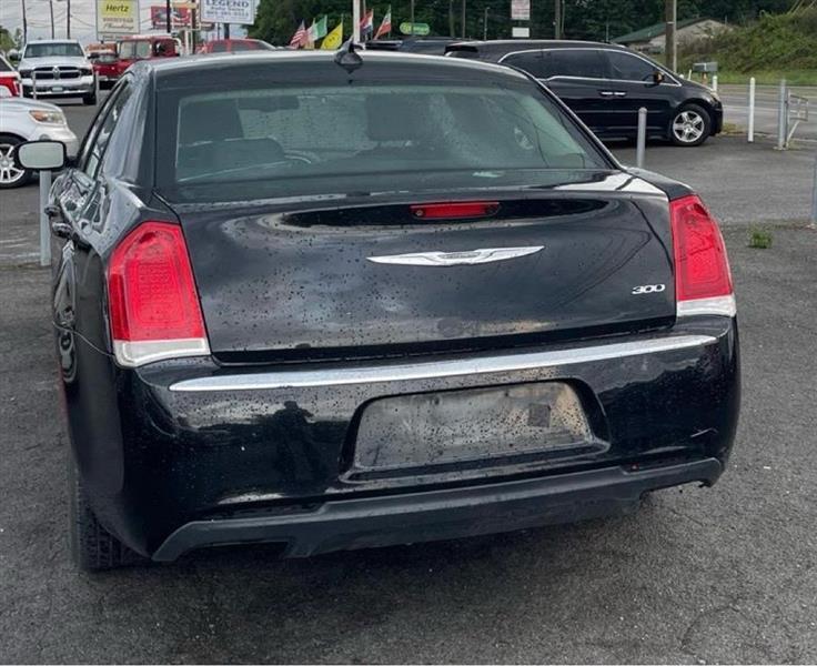 Chrysler 300 Limited RWD 2015
